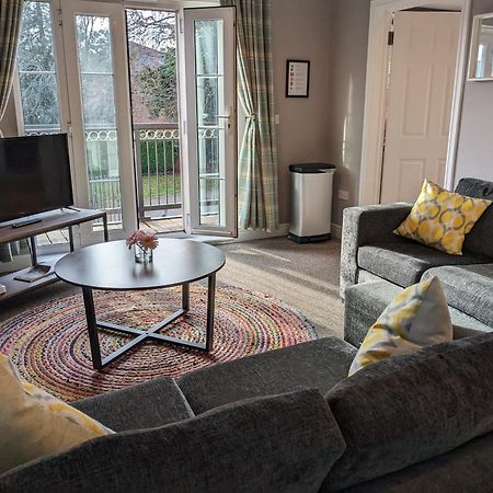 Stylish Modern Apartment, Free Secure Parking Allesley Екстериор снимка