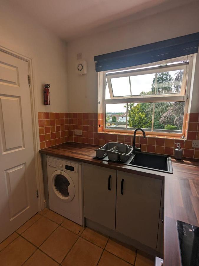Stylish Modern Apartment, Free Secure Parking Allesley Екстериор снимка