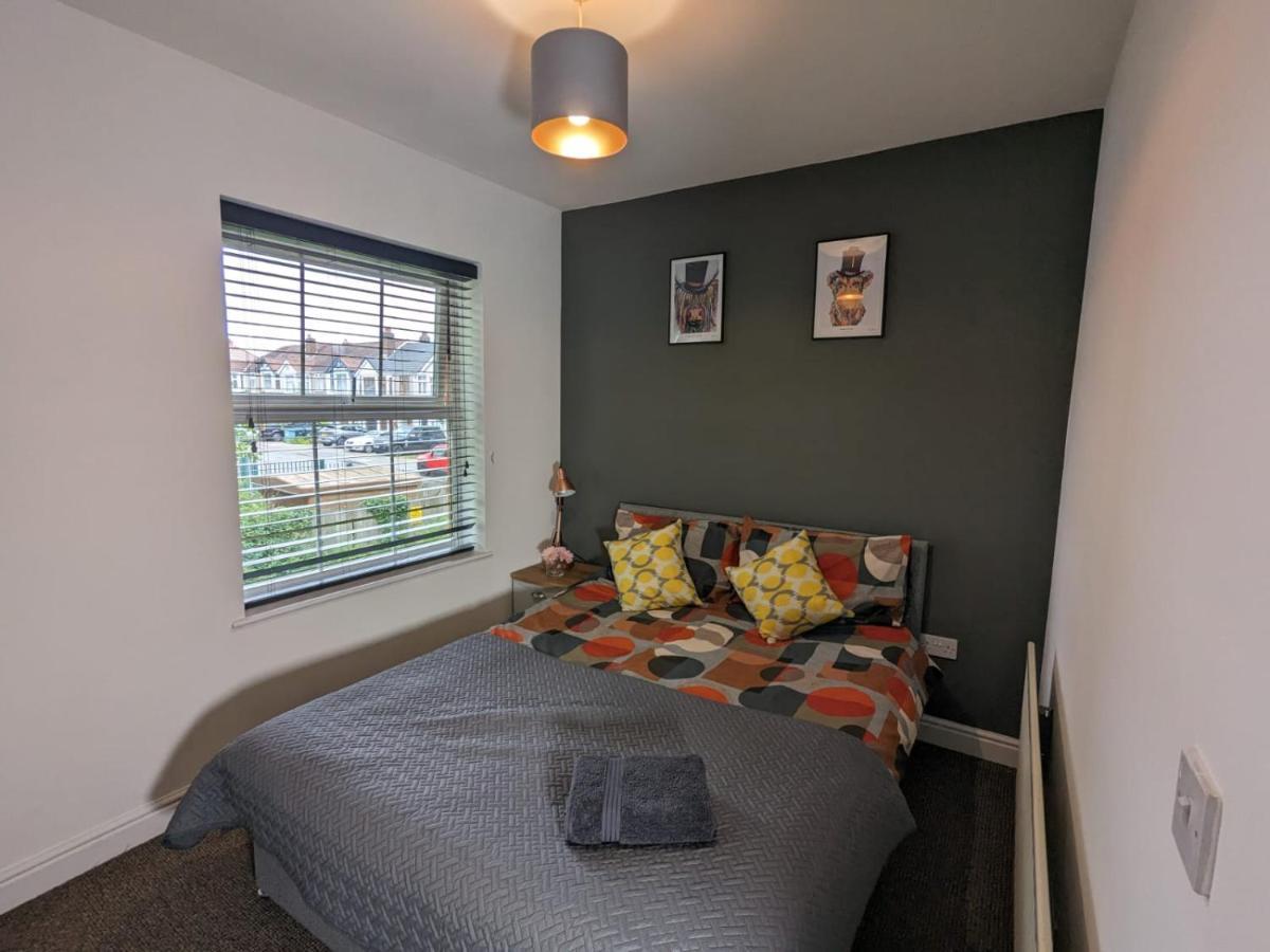 Stylish Modern Apartment, Free Secure Parking Allesley Екстериор снимка