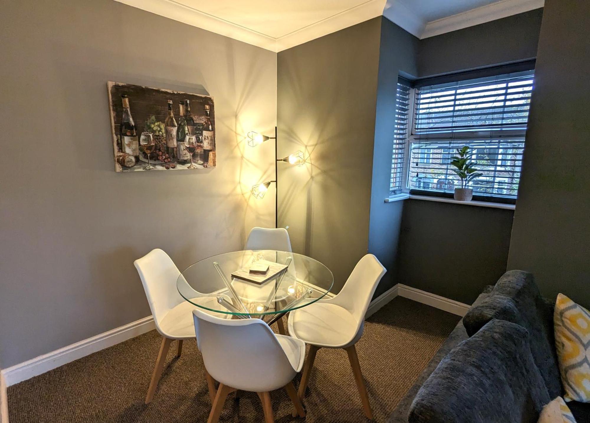 Stylish Modern Apartment, Free Secure Parking Allesley Екстериор снимка